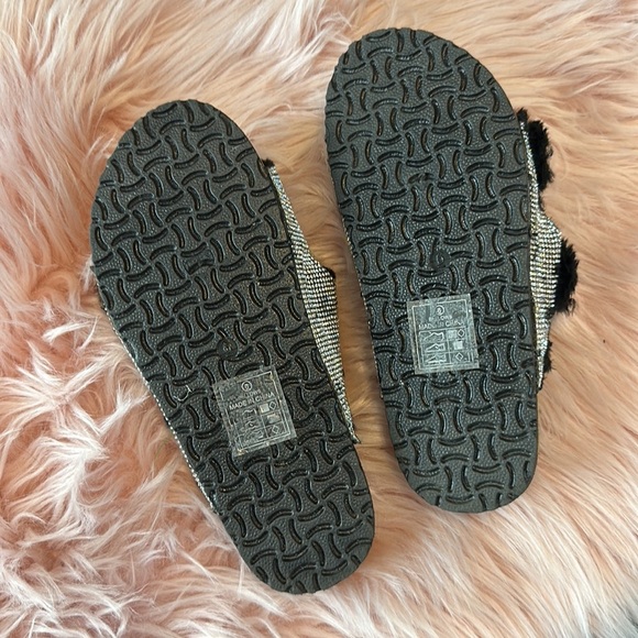 Nicole Miller New York Sparkle Jewel Studded Buckle Girly Slides Sandals - Picture 6 of 6